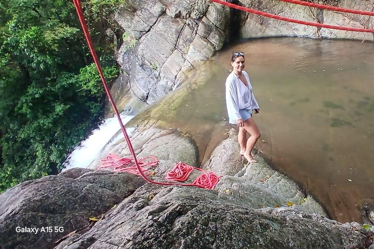 ELLA Lipton Seat Tea Test & Pluck 9Arch, Waterfalls, & Food Lipton's Seat, Little Adam Peak, 9 Arch, Ravana Waterfalls