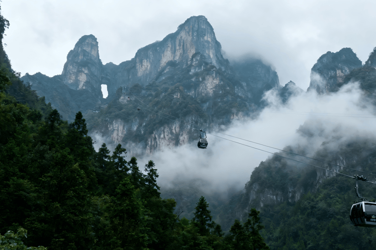 4-Day 3-Night Zhangjiajie & Fenghuang Tour Tianmen Mountain Admission Ticket