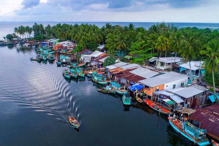Phu Quoc: Cua Can Kayaking, Starfish Beach & Fishing Village Private Tour/ Flexible Time/ Private Guide
