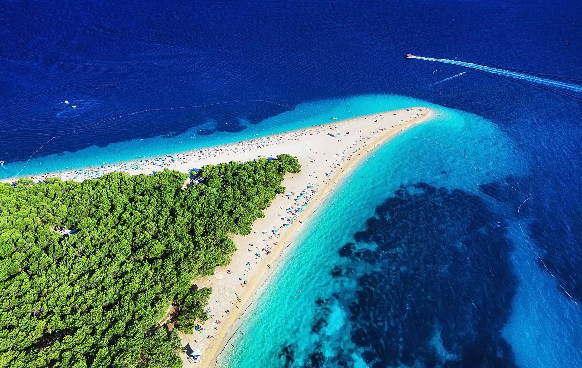 Schnellboot nach Hvar, Brač, Zečevo + Wassersport – MPL Nautika