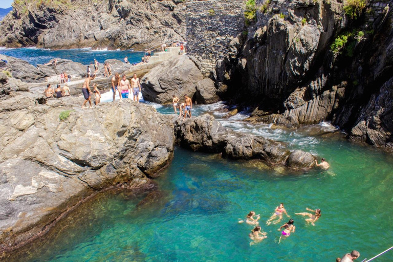 Cinque Terre: Hybrid Boat Tour with Swimming Stop