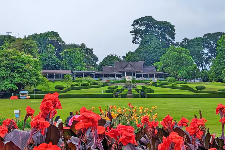 De Jacarta : Jardim Botânico, Cachoeiras, Vistas Naturais