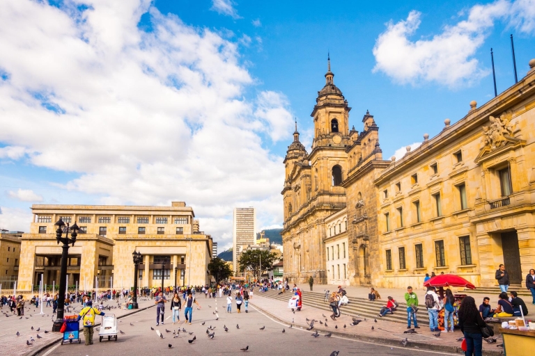 Un viaje esencial a Bogotá, Medellín y Cartagena 8 díasHotel de 5 estrellas