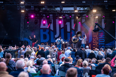 From Tallinn: Augustibluus Festival with Rummu Quarry visit