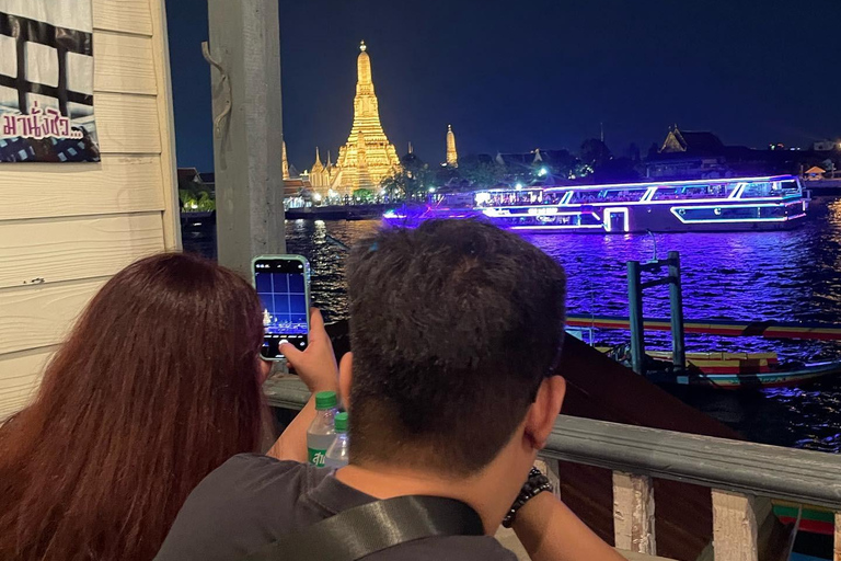 Bangkok: TUK TUK Tour Noturno Privado com Serviço de Busca no Hotel