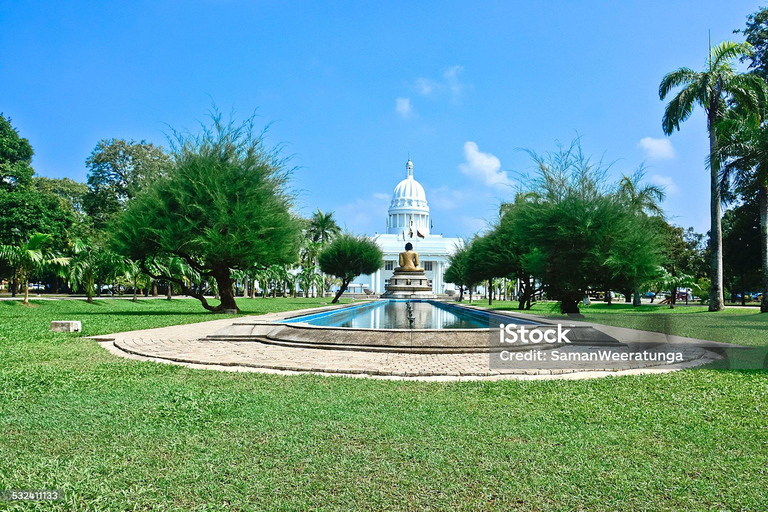Colombo Hidden Gems, Shopping & City Tour