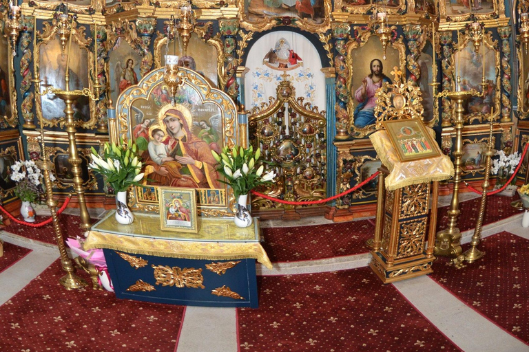 Bucharest: Guided Tour to Bellu Manor & Zamfira Monastery