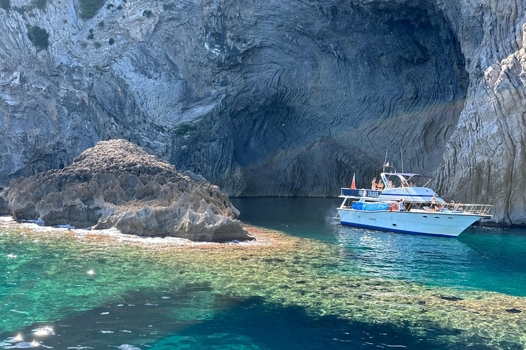 4hr Boat Alcudia, Mallorca Snorkel, SUP, Drinks & Snacks