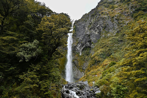 Christchurch: Waimakariri River Train & Castle Hill Day Tour