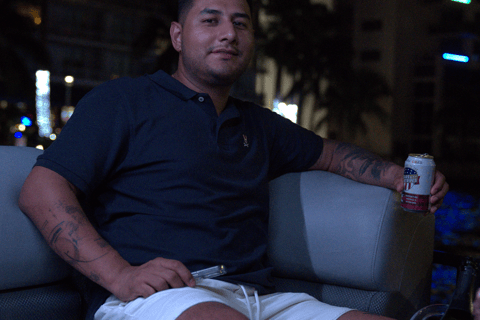 Champagne City Lights Boat Tour + Photoshoot (Semi Private)