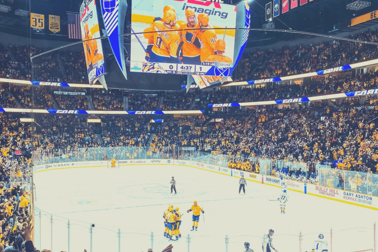 Nashville: Nashville Predators Ice Hockey Game Ticket Upper Sideline