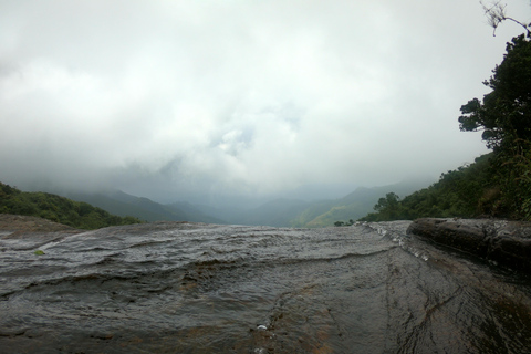 Kandy: Waterfalls and Local Village Day Tour with Lunch