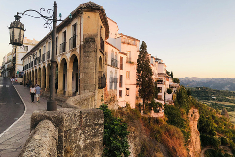 Málaga: Ronda, Marbella, and Puerto Banús Day Trip