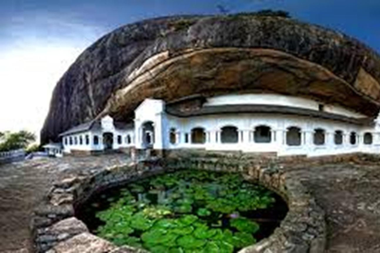 From Colombo To Polonnaruwa Transfer with Sightseeing Stops