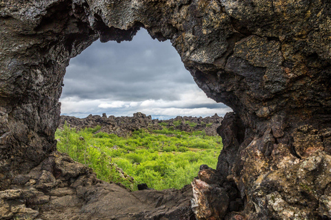 Autotour : Tour complet de l'Islande (8 jours)Kia Stonic - Hébergement standard