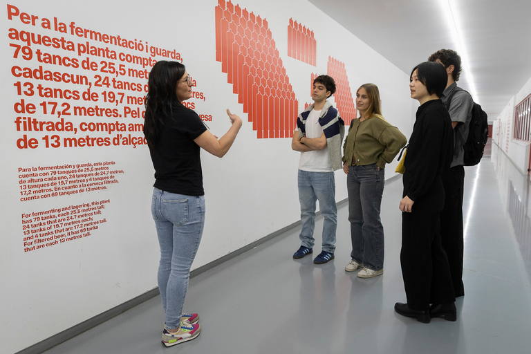 Barcelone : Visite guidée et dégustation de la brasserie Estrella DammVisite en anglais avec dégustation de bières spéciales Hiver-printemps 2025