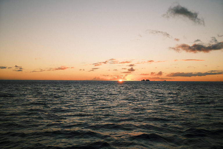 Oahu: Scenic Diamond Head Sunset Cruise (BYOB)