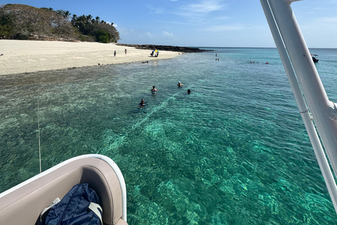 Panama City: Full Day in the Pearl Archipelago