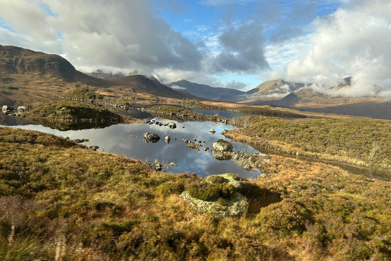 Edimburgo: viaggio privato di un giorno tra le Highlands e Loch NessEdimburgo: tour privato di un giorno tra Highlands e Loch Ness