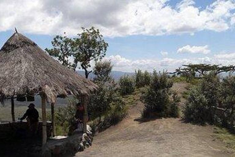 Nairobi: Mount Longonot Day Hike Tour