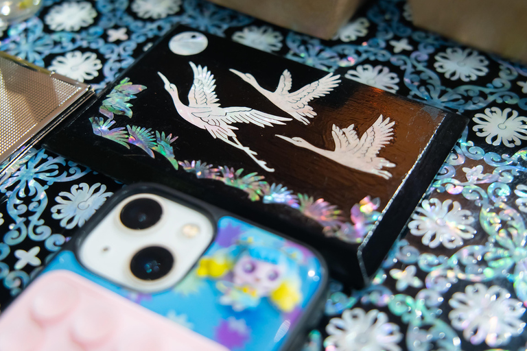 Seoul: Bukchon Najeonchilgi Mother-of-Pearl Handicraft Class