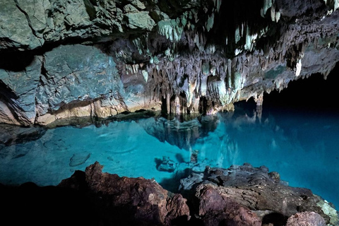 Labuan Bajo: Private Yacht Komodo-Inseln &amp; Manta-SchnorchelnPrivate Yachttour am Vormittag (13:00–19:00 Uhr) – Maximal 6 Gäste