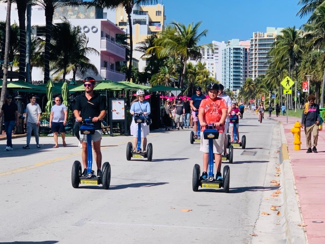 Visit Miami Beach: 1-Hour Segway Glide in khazikodi beach