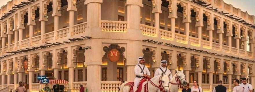 Circuit avec escale à Doha et circuits de transit