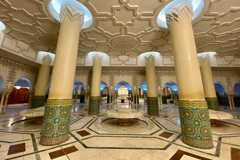 Casablanca: Layover Sightseeing Tour with Airport Transfer Layover including the Moroccan Hammam and traditional Dinner