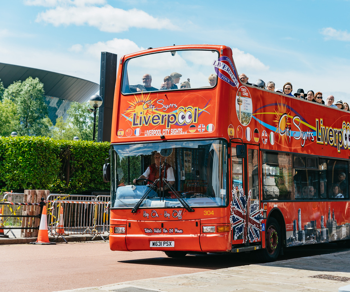 Liverpool: By og Beatles Tour med Hop-On Hop-Off billet