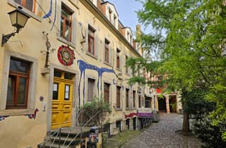 Dresden: Erlebnisführung – bunte Street Art und quirliges Nachtleben