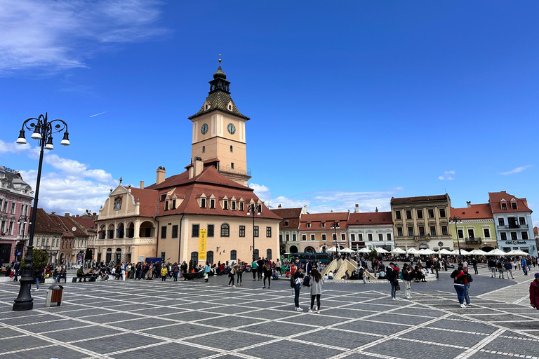 Brasov: Walking Tour of the Old Town & Photo Hotspots