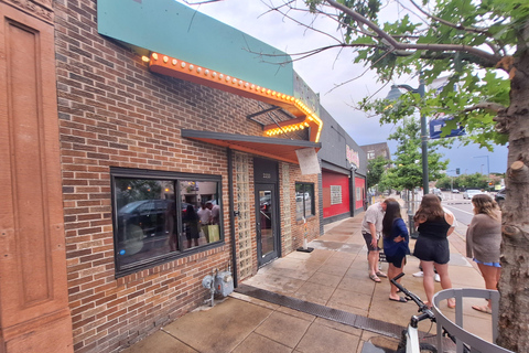 Denver Tour gastronómico nocturno por RiNo con un guía local