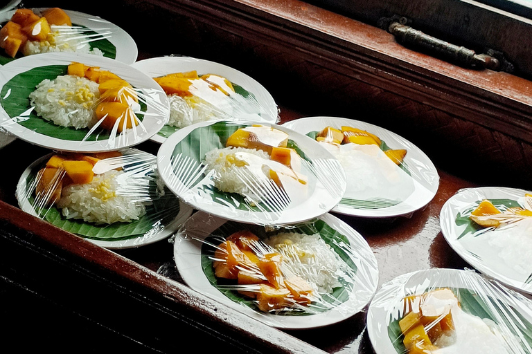 Krabi: Sunset Dinner Cruise & Swimming by Luxury Junk Boat