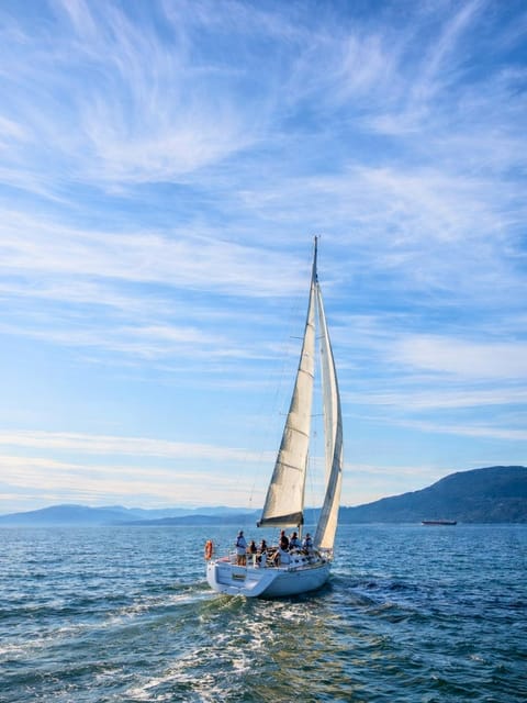 Vancouver: Private Howe Sound Yacht Expedition