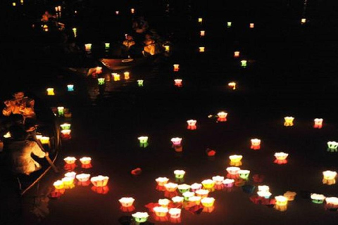 HoiAn:Hoai River Boat Ride by Night with Drop Flower Lantern