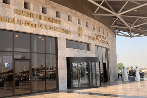 Kuwait Tour Guide Full Day with Comfort SUV Car&WIFI 5G Free