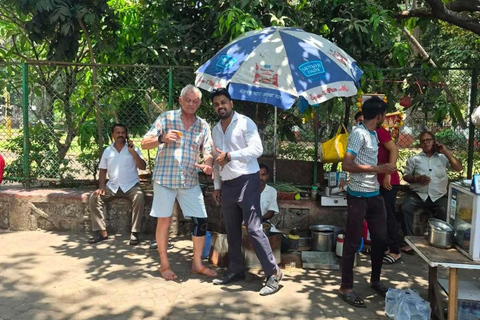Mumbai: Guided City Tour with Chai and Fishermen