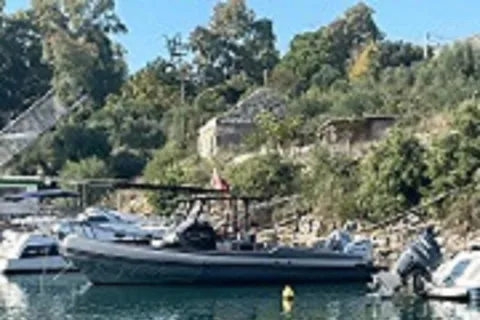 Saranda: Bootstour zur Kroreza-Bucht mit 5 Strandstopps
