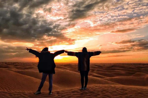 From Djerba &Zarzis: 2 day tour with night in tent in sahara