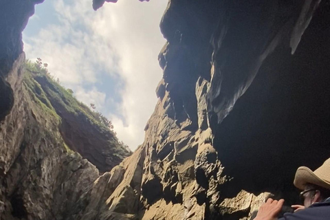 圣米格尔岛：火山奇观、洞穴与历史游船之旅