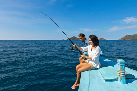 Acompanha: Excursão de pesca em família no Mediterrâneo