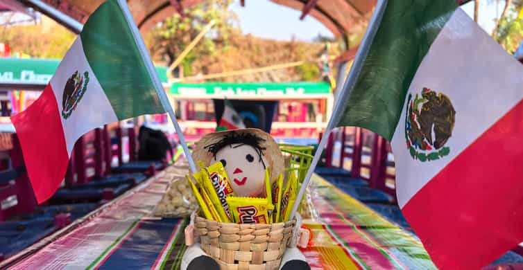 Mexico City: Expert-Guided Boat Tour with Lunch and Drinks photo 7