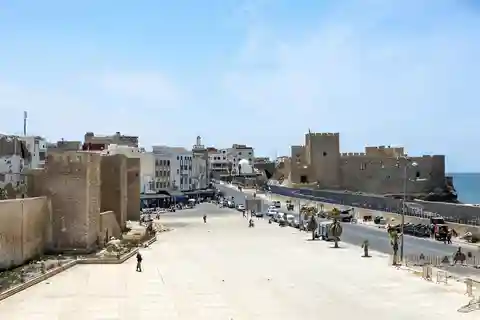 From Marrakech to Oualidia and Safi: A Coastal Day Trip