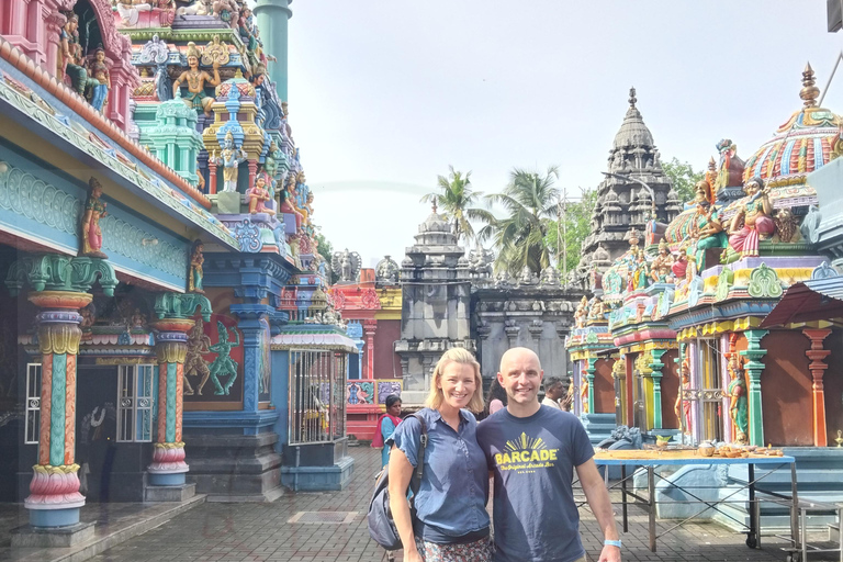 Discover Colombo by Tuk Tuk ( Entry Fees Included )