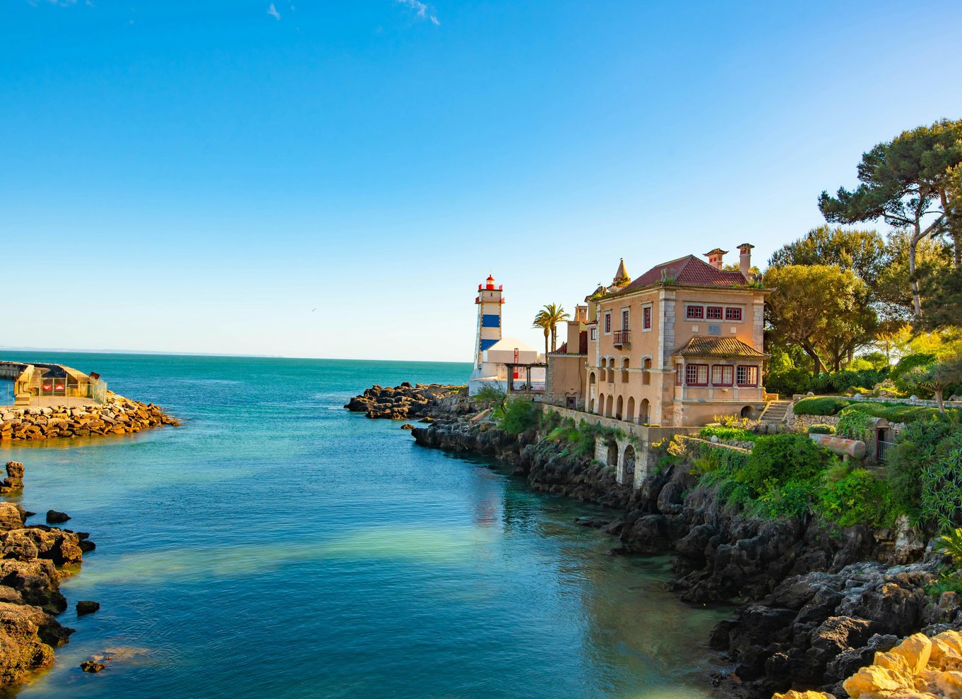 Fra Lissabon: Sintra, Pena, Regaleira, Kap Roca og Cascais