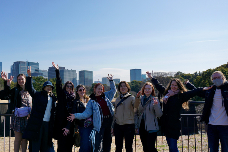 Tokyo: Imperial Palace History Walking Tour