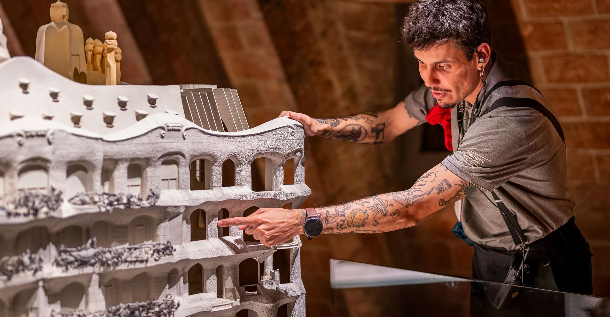 Barcelona: La Pedrera Night Experience photo 14