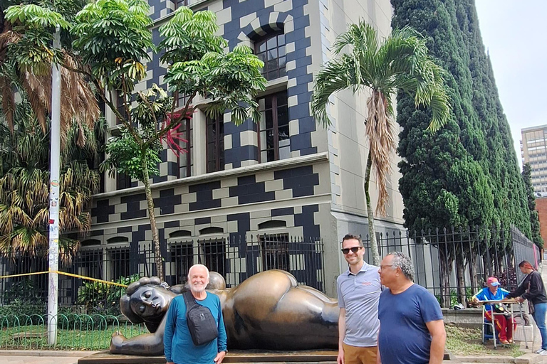 麦德林： VIP私人之旅，博特罗的完整历史，美术馆，博物馆麦德林：VIP私人之旅，博特罗的完整历史，美术馆，博物馆