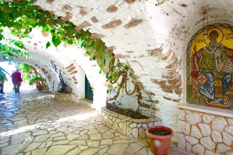 Corfù: tour panoramico dell&#039;isola in van dal porto crociere